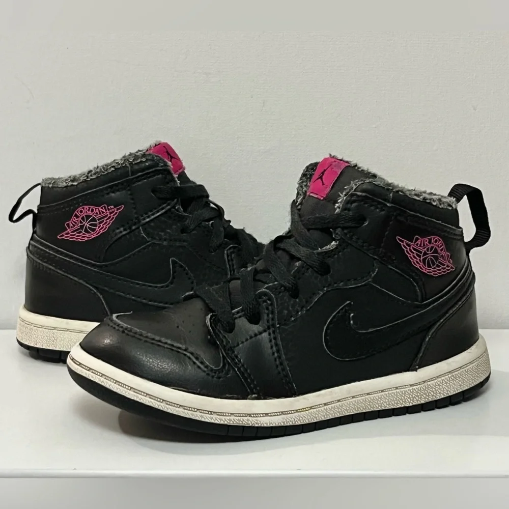 Nike Air Jordan 1 Retro Mid Toddler Size 9